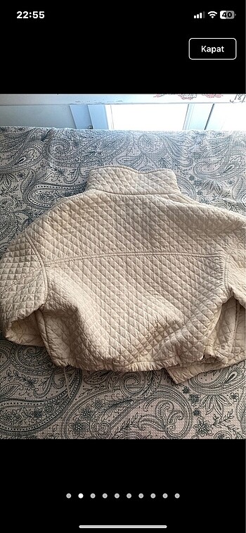 Bershka bershka krem kapitone crop ceket