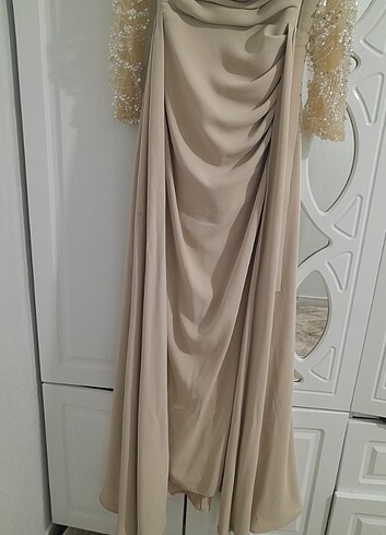 Nişan elbisesi