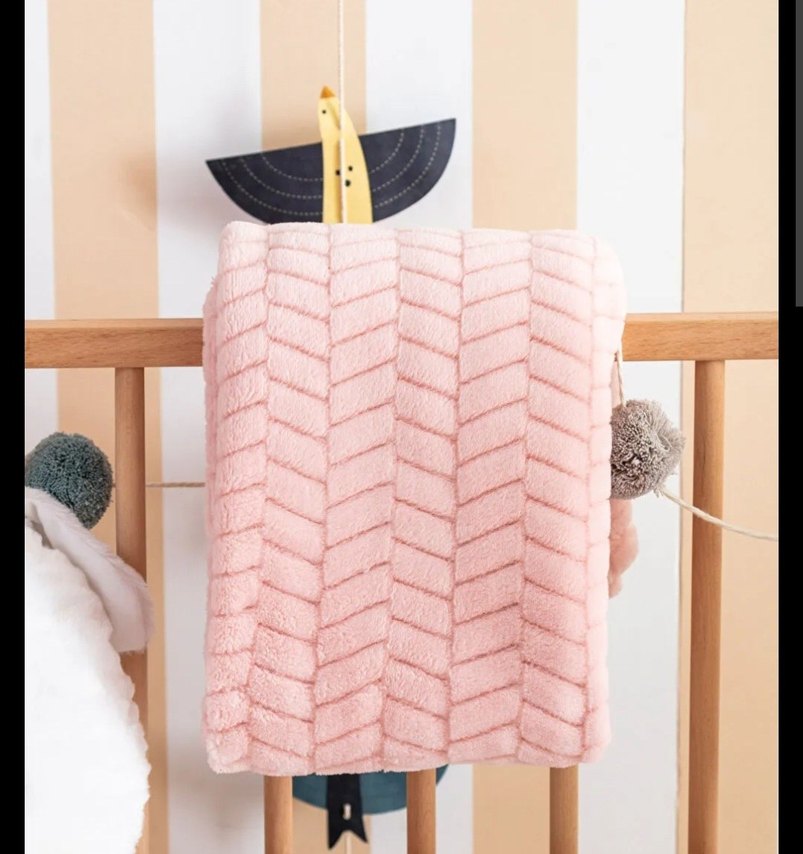 LCW Baby Pembe Desenli Kız Bebek Battaniyesi - Görsel 2