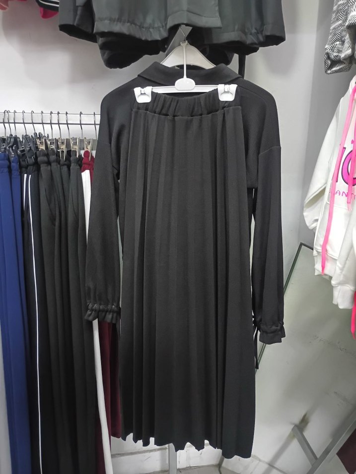 Düğmeli Siyah Kadın Etekli Takım - Görsel 2