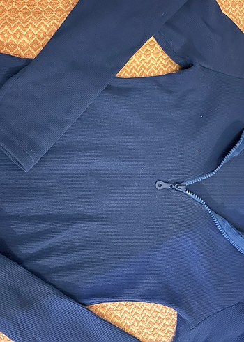 Mavi V Yakalı Fermuarlı Hamile Bluzu - Görsel 3