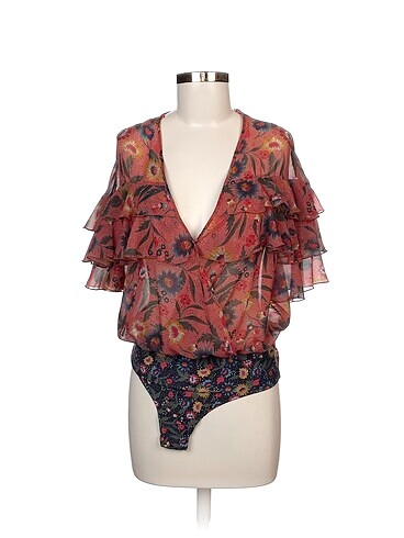 Zara Bluz %70 İndirimli.