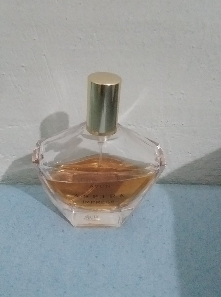 Avon Aspire Impress Kadın Parfümü - Görsel 2