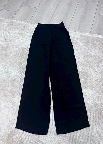 Siyah Kadın Kemerli Kumaş Pantolon - Görsel 2