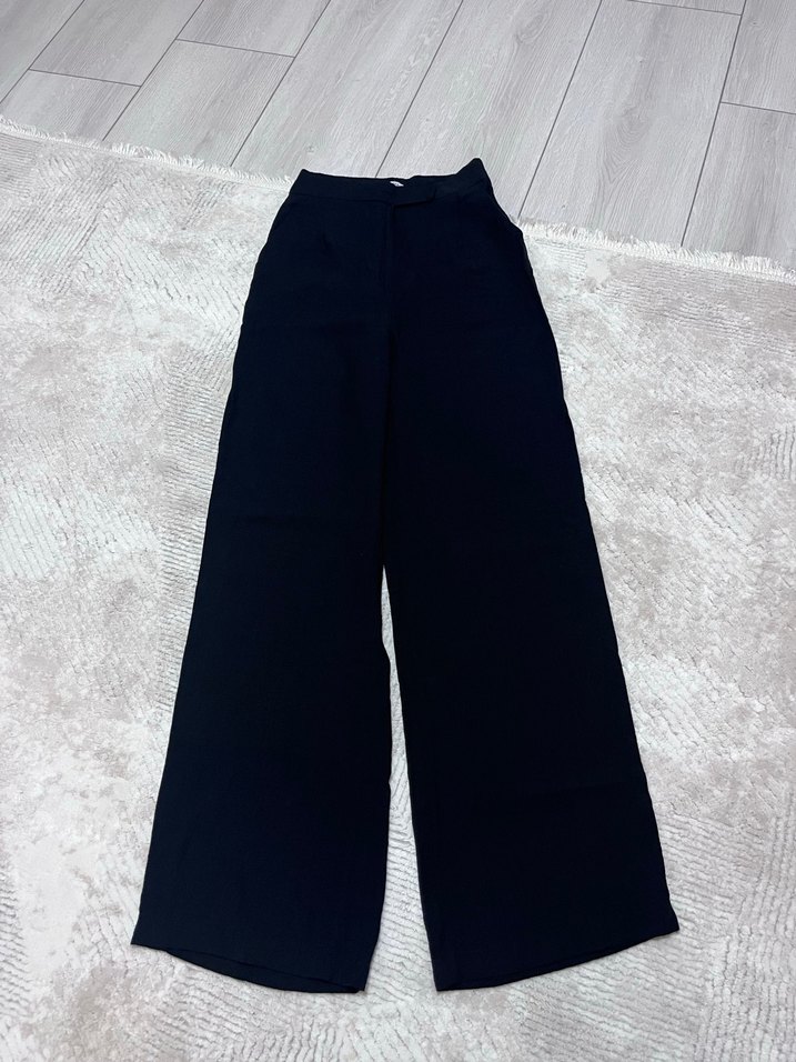 Siyah Kadın Kemerli Kumaş Pantolon - Görsel 2