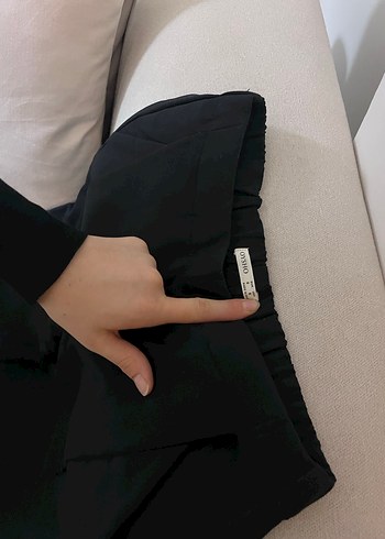 Kadın Siyah Pilili Kumaş Pantolon - Görsel 3