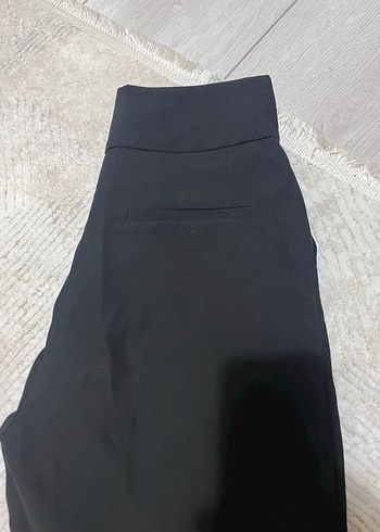 Kadın Siyah Midi Kumaş Pantolon - Görsel 4