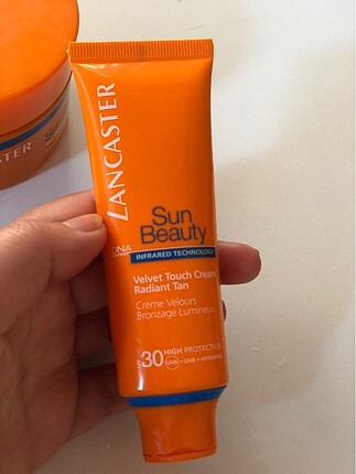 Lancaster 30 spf face yüz için bakım koruma