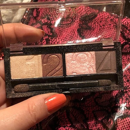  Beden Maybelline far 4 lü sadece 1 numarasından demedim yenidir