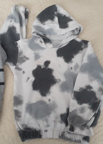 Gri Batik Desenli Kedi Kapüşonlusu - Görsel 3