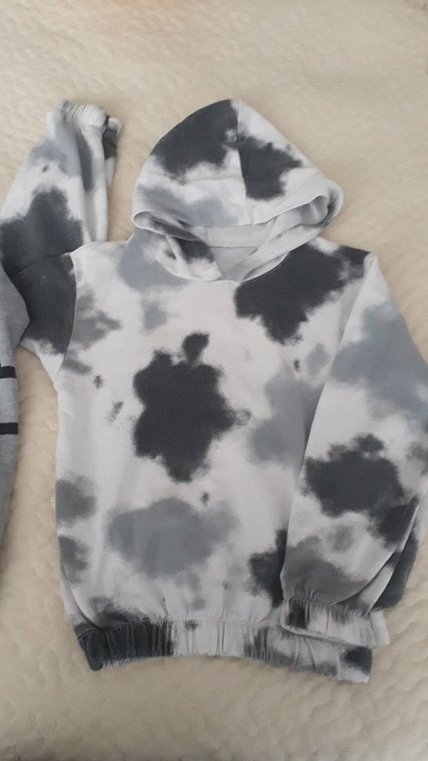 Gri Batik Desenli Kedi Kapüşonlusu - Görsel 3