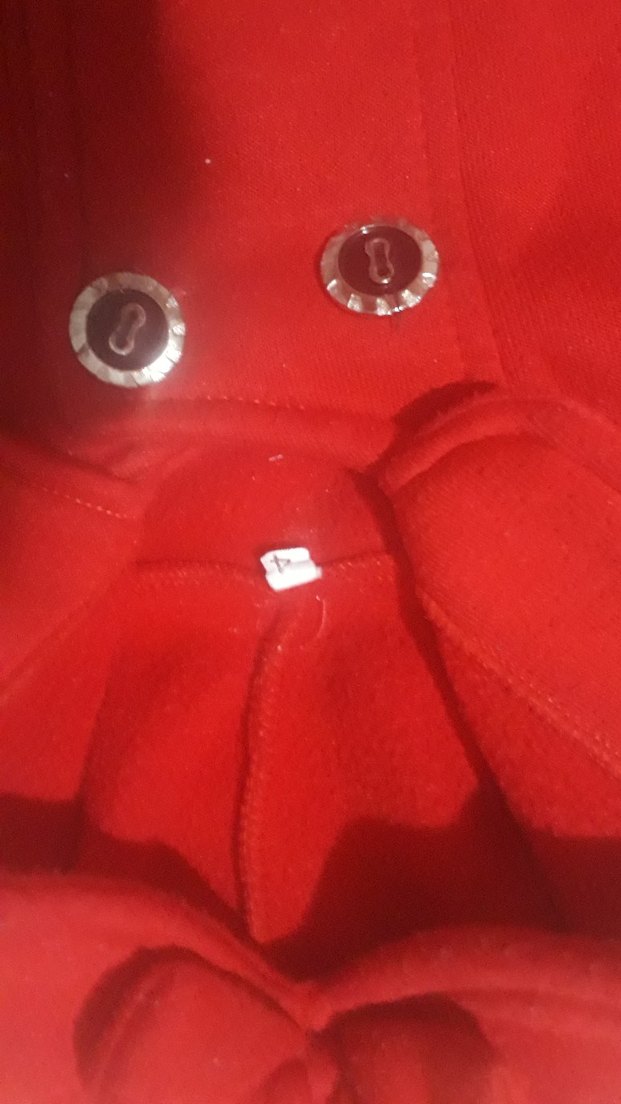 Kız Çocuk Kırmızı Düğmeli Kaban - Görsel 3