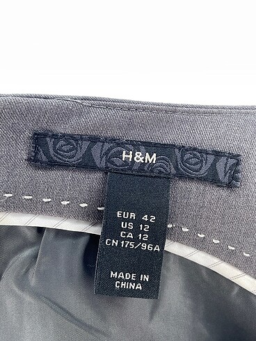 42 Beden gri Renk H&M Uzun Elbise %70 İndirimli.