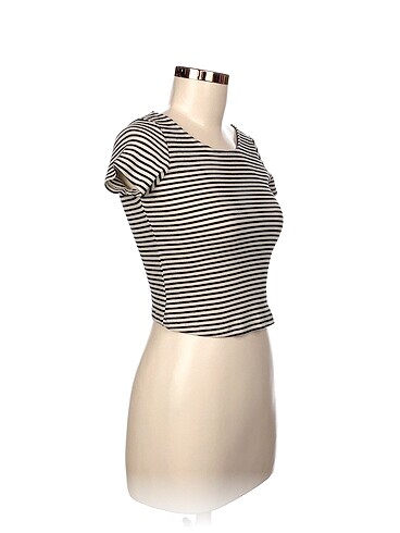 Zara Zara T-shirt %70 İndirimli.