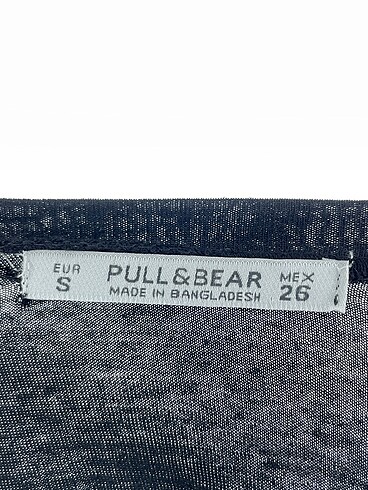 s Beden siyah Renk Pull and Bear T-shirt %70 İndirimli.
