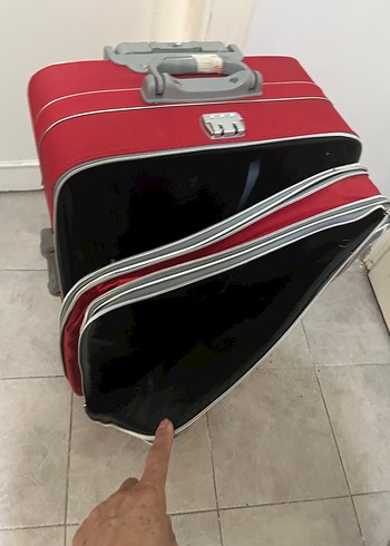 Beden kırmızı Renk Koyu Kırmızı, Tokalı Valiz