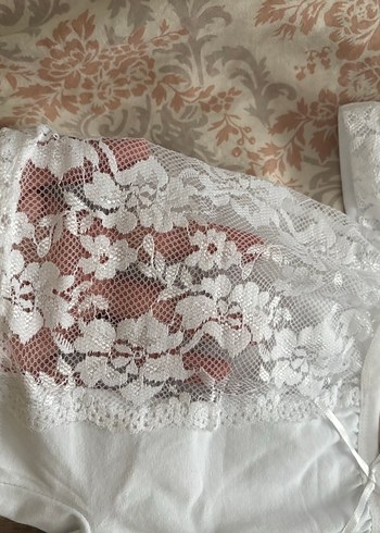 Nakışlı Beyaz Takım Çamaşır - Görsel 2