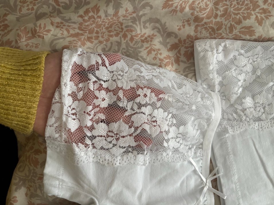 Nakışlı Beyaz Takım Çamaşır - Görsel 2