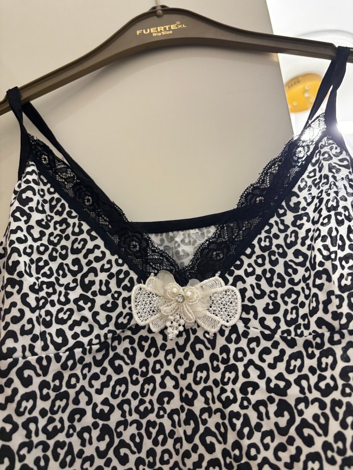 Gri Zebra Desenli Uzun İp Askılı Pijama Elbisesi - Görsel 3