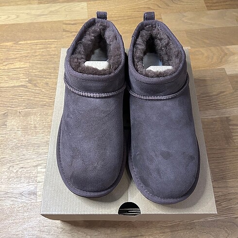 UGG Classic Ultra Mini