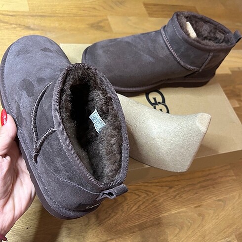 37 Beden kahverengi Renk UGG Classic Ultra Mini