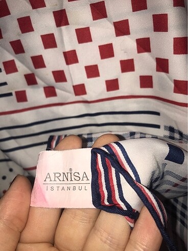  Beden çeşitli Renk Arnisa desenli eşarp