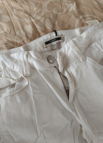 s Beden beyaz Renk İpekyol İspanyol paça pantolon 