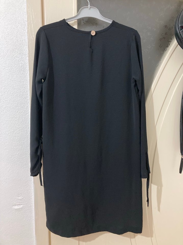 Siyah Düğmeli Uzun Kollu Midi Tunik - Görsel 4