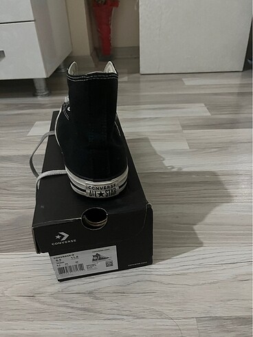 43 Beden Erkek az giyilmiş kutulu faturalı converse