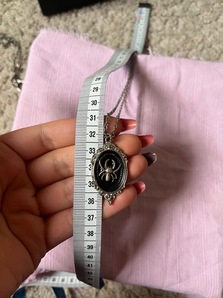 Gri Gotik Zincir Detaylı Midi Kolye - Görsel 2