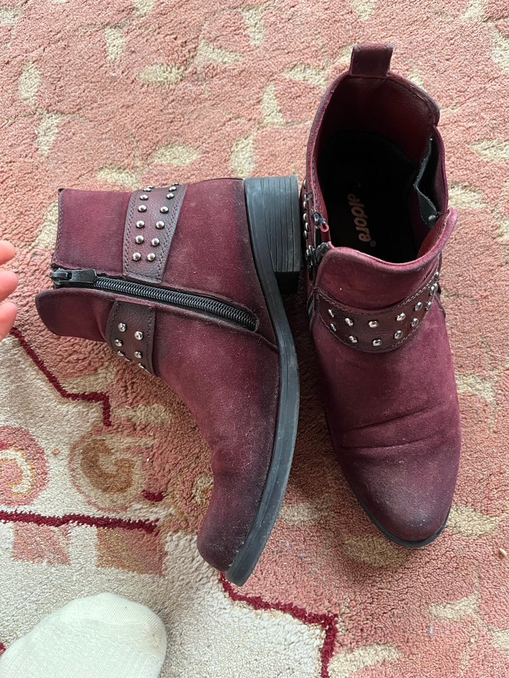 Bordo Süet Tokalı Kadın Bot - Görsel 2