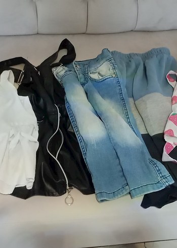 Uzun Kollu Pembe Çilek Desenli Bebek Kız Takımı - Görsel 2