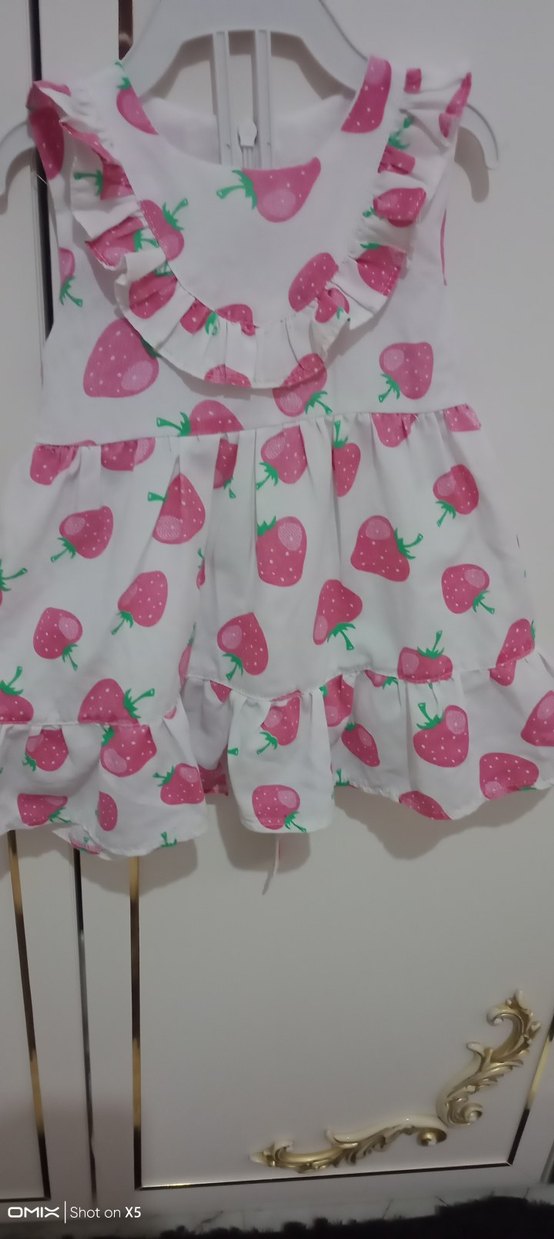 Kız Çocuk Pembe Çilek Desenli Fırfırlı Elbise - Görsel 2