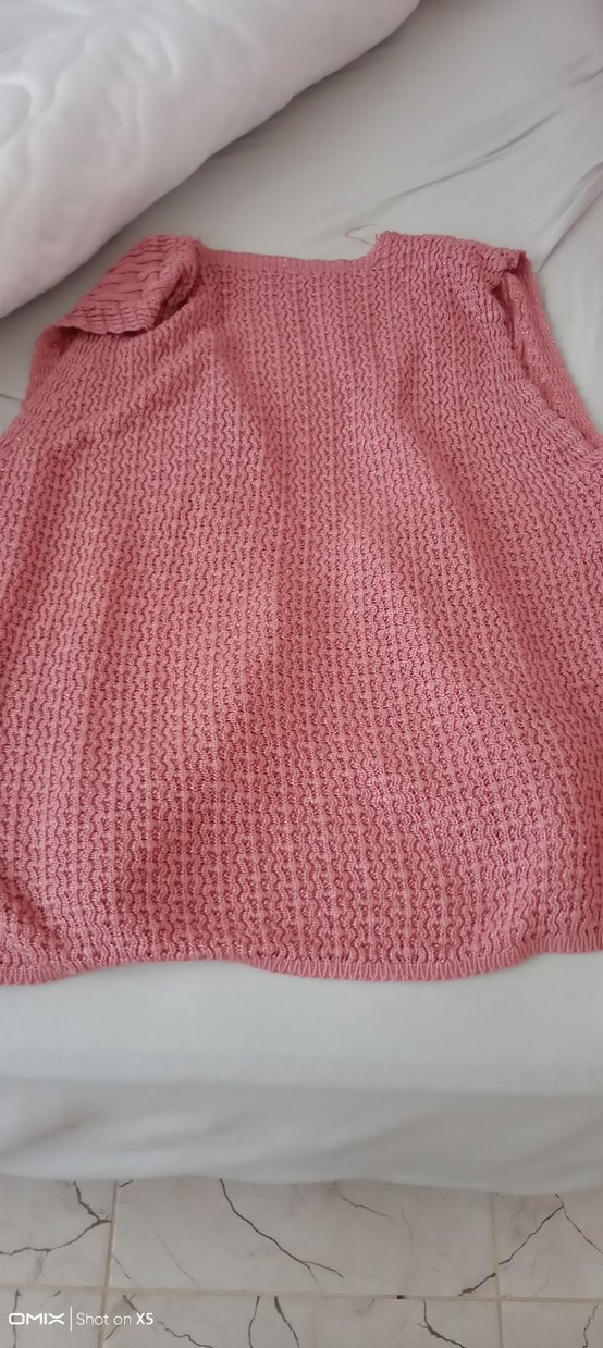 Pembe Örgü V Yaka Kolsuz Kadın Yelek - Görsel 2