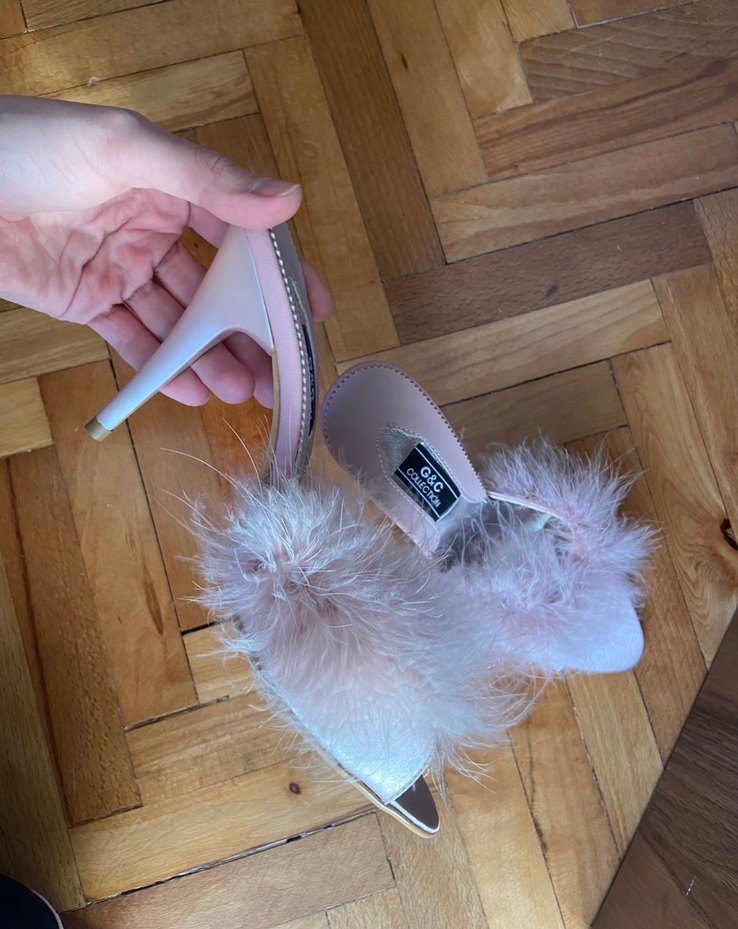 Tüylü Topuklu Kadın Terlik - Görsel 4