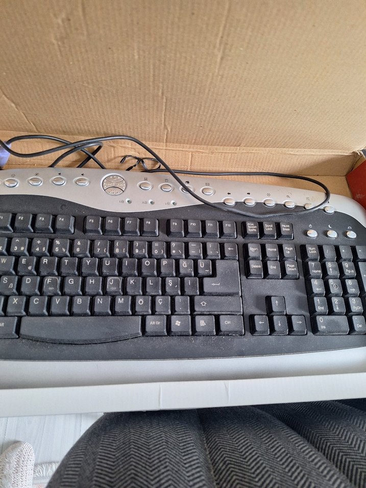 Gri Kablosuz Optik Klavye ve Mouse Seti - Görsel 3