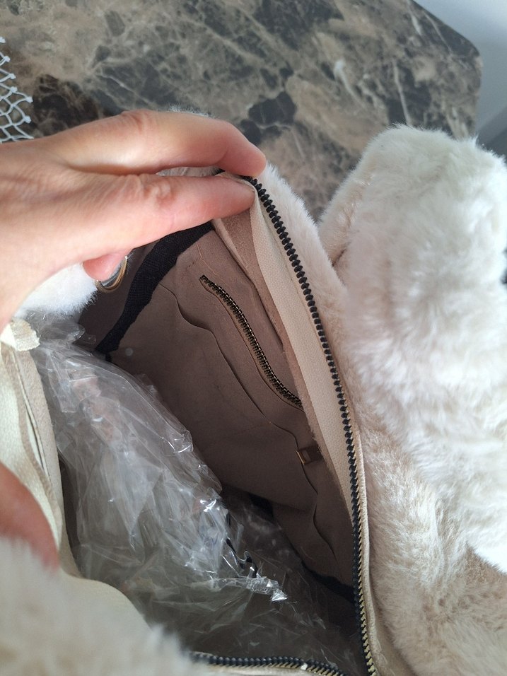 Beyaz Kürklü Kadın El Çantası - Görsel 5