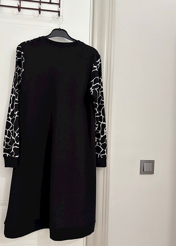 Zebra Desenli Uzun Kollu Kadın Elbise - Görsel 2