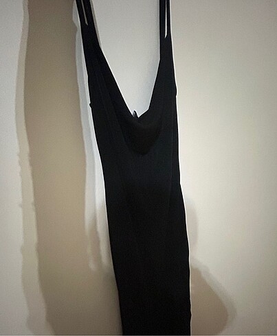 Zara ince askılı uzun elbise