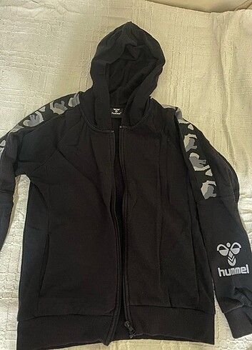 Hummel sweatshirt 