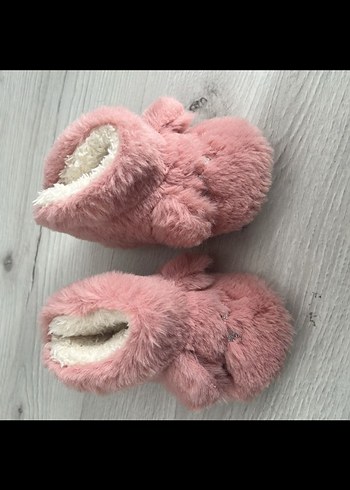 lcw kız bebek panduf