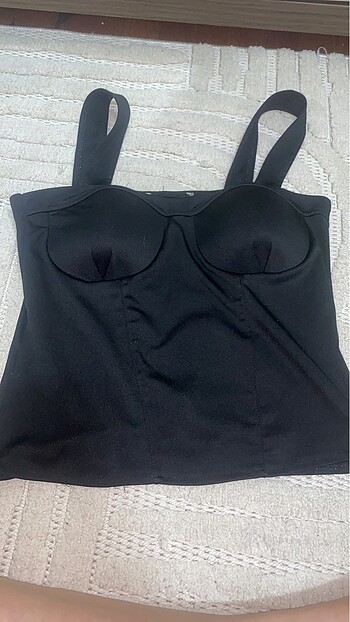 Zara Bustiyer