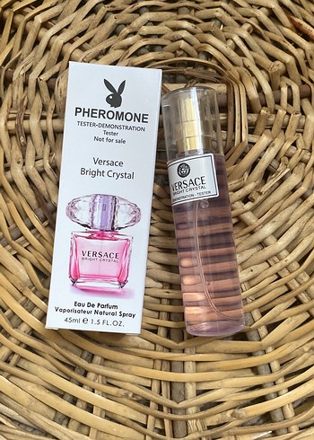 Versace Bright Crystal Kadın Parfümü 45 ml - Görsel 2