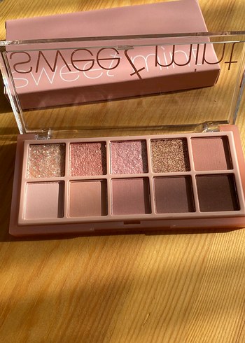 Renkli Işıltılı Göz Farı Paleti - Görsel 7