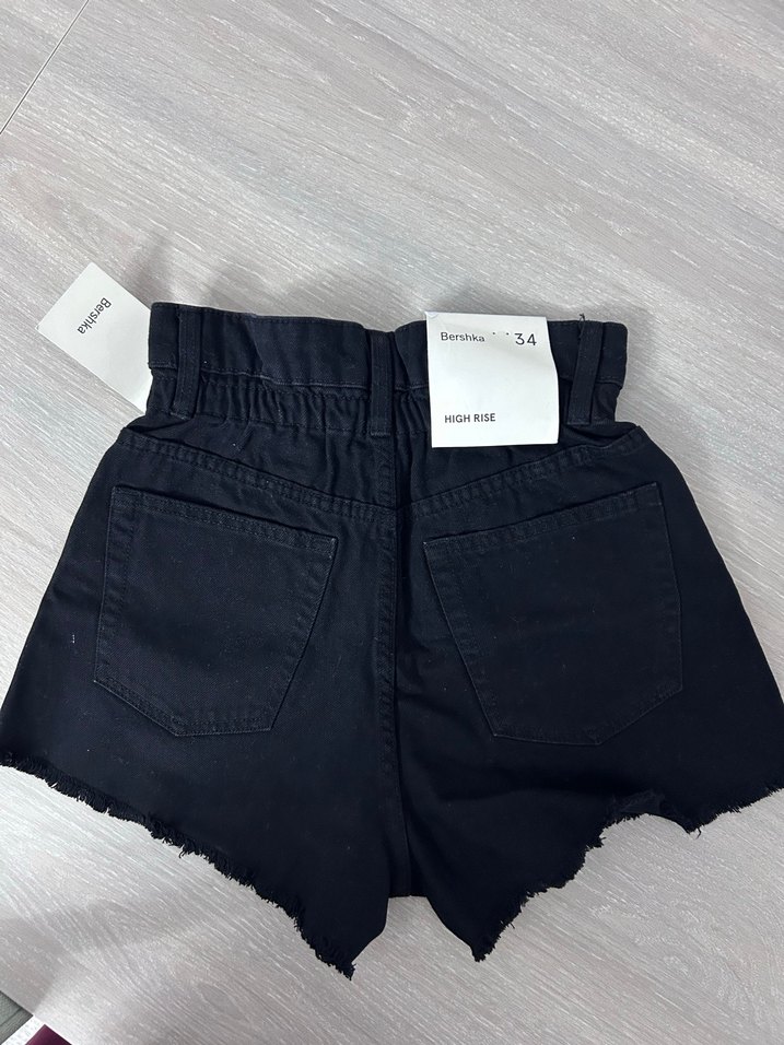 Siyah Kadın Kot Şort - Görsel 3