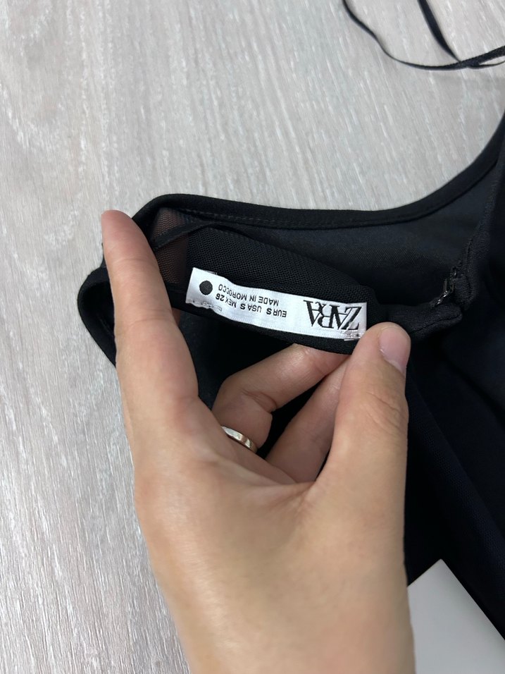 Siyah Kemerli Midi Kolsuz Elbise - Görsel 5