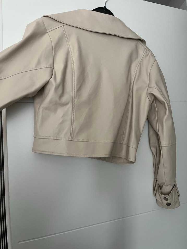 Bej Deri Kısa Kesim Kadın Ceket - Görsel 2