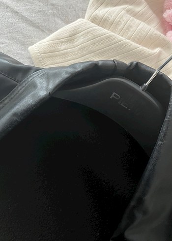 Düğmeli Siyah Deri Kadın Ceket - Görsel 3