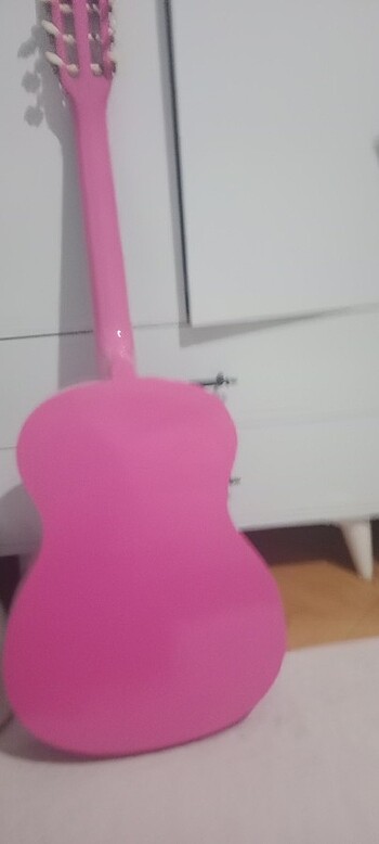 Beden Renk pembe gitar