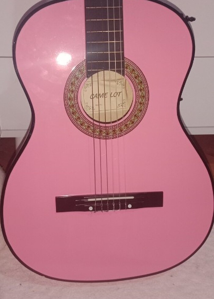 pembe gitar - Görsel 2